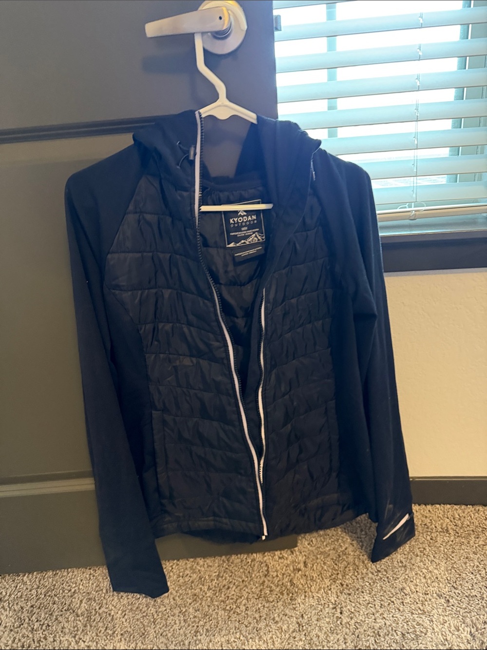 Kyodan Black Quilted Front Hooded Active Jacket